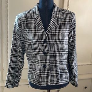 Woman’s suit coat size 12